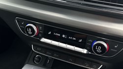 2022 (22) AUDI Q5 40 TDI Quattro S Line 5dr S Tronic 5448653