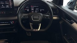 2022 (22) AUDI Q5 40 TDI Quattro S Line 5dr S Tronic 5448638