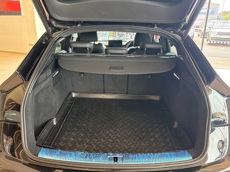 2022 (22) AUDI Q5 40 TDI Quattro S Line 5dr S Tronic 5448633