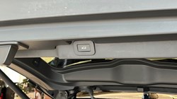 2023 (23) LAND ROVER DISCOVERY 3.0 D300 R-Dynamic HSE 5dr Auto 5460368