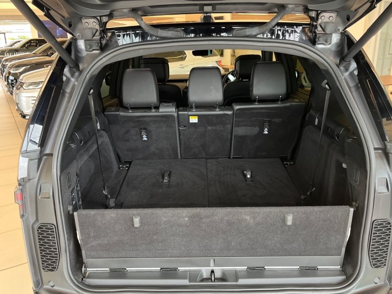 2023 (23) LAND ROVER DISCOVERY 3.0 D300 R-Dynamic HSE 5dr Auto 5460336