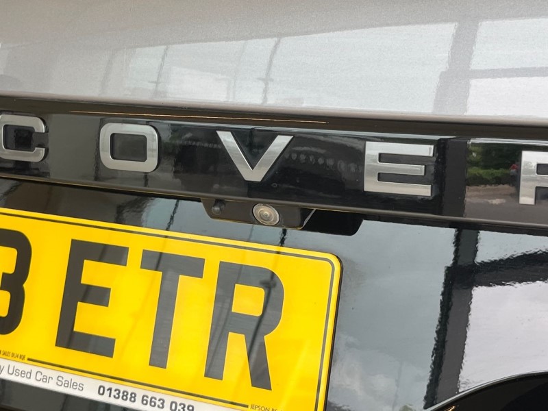 2023 (23) LAND ROVER DISCOVERY 3.0 D300 R-Dynamic HSE 5dr Auto 5460369