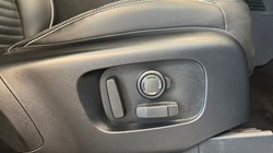 2023 (23) LAND ROVER DISCOVERY 3.0 D300 R-Dynamic HSE 5dr Auto 5460351