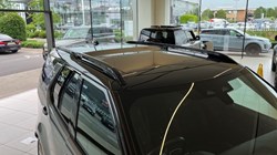 2023 (23) LAND ROVER DISCOVERY 3.0 D300 R-Dynamic HSE 5dr Auto 5460382