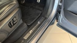 2023 (23) LAND ROVER DISCOVERY 3.0 D300 R-Dynamic HSE 5dr Auto 5460366