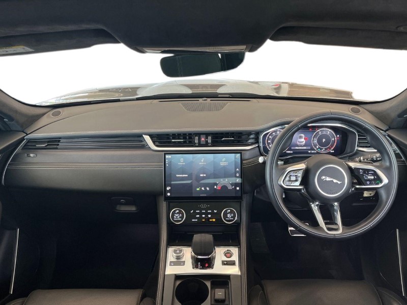 2024 (24) JAGUAR F-PACE 2.0 D200 R-Dynamic HSE Black 5dr Auto AWD 5459383
