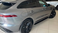 2024 (24) JAGUAR F-PACE 2.0 D200 R-Dynamic HSE Black 5dr Auto AWD 5459427