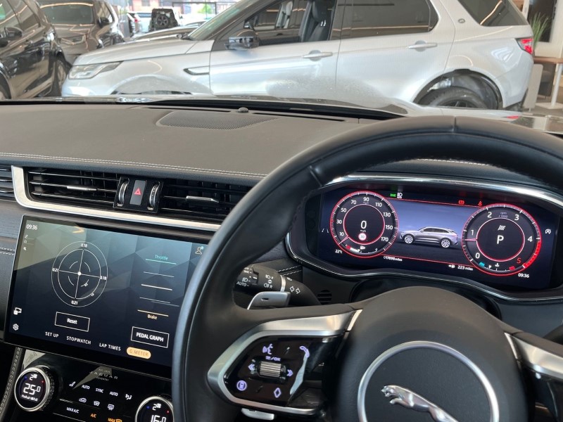 2024 (24) JAGUAR F-PACE 2.0 D200 R-Dynamic HSE Black 5dr Auto AWD 5459429