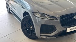 2024 (24) JAGUAR F-PACE 2.0 D200 R-Dynamic HSE Black 5dr Auto AWD 5459418