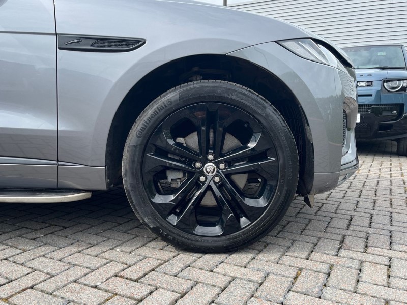 2024 (24) JAGUAR F-PACE 2.0 D200 R-Dynamic HSE Black 5dr Auto AWD 5459382