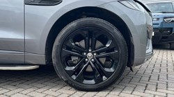 2024 (24) JAGUAR F-PACE 2.0 D200 R-Dynamic HSE Black 5dr Auto AWD 5459382
