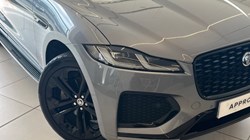2024 (24) JAGUAR F-PACE 2.0 D200 R-Dynamic HSE Black 5dr Auto AWD 5459391
