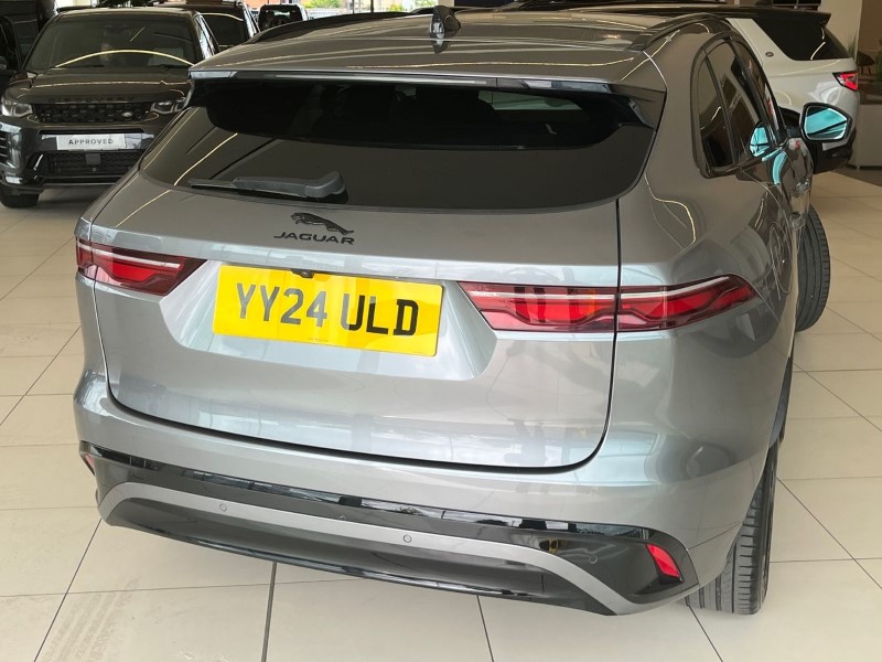 2024 (24) JAGUAR F-PACE 2.0 D200 R-Dynamic HSE Black 5dr Auto AWD 5459422