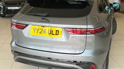 2024 (24) JAGUAR F-PACE 2.0 D200 R-Dynamic HSE Black 5dr Auto AWD 5459422