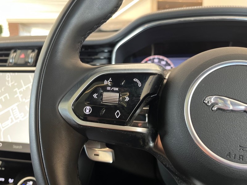 2024 (24) JAGUAR F-PACE 2.0 D200 R-Dynamic HSE Black 5dr Auto AWD 5459402