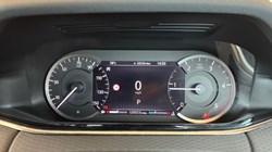 2020 (70) LAND ROVER RANGE ROVER EVOQUE 2.0 D150 R-Dynamic S 5dr Auto 5456023