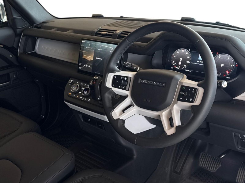 2025 (75) LAND ROVER COMMERCIAL DEFENDER 3.0 D250 Hard Top X-Dynamic SE Auto 5448384