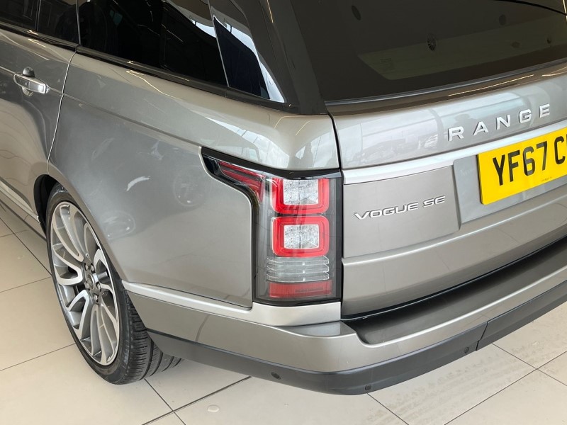 2017 (67) LAND ROVER RANGE ROVER 3.0 TDV6 Vogue SE 4dr Auto 5462685