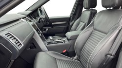 2023 (23) LAND ROVER DISCOVERY 3.0 D300 R-Dynamic HSE 5dr Auto 5454099
