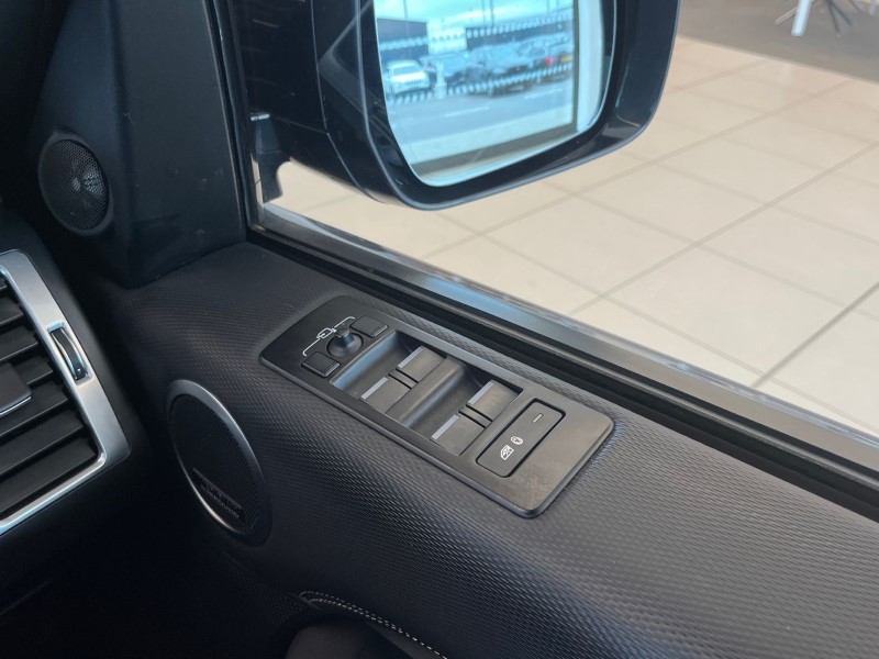 2023 (23) LAND ROVER DISCOVERY 3.0 D300 R-Dynamic HSE 5dr Auto 5454119