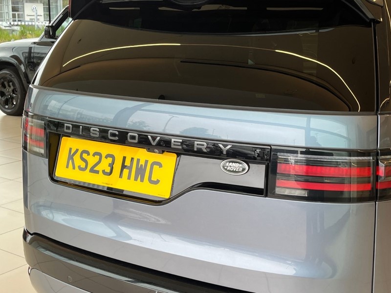 2023 (23) LAND ROVER DISCOVERY 3.0 D300 R-Dynamic HSE 5dr Auto 5454144