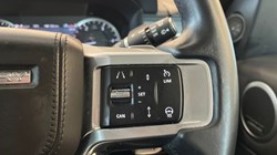 2023 (23) LAND ROVER DISCOVERY 3.0 D300 R-Dynamic HSE 5dr Auto 5454125