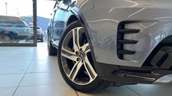 2023 (23) LAND ROVER DISCOVERY 3.0 D300 R-Dynamic HSE 5dr Auto 5454143