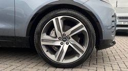 2023 (23) LAND ROVER DISCOVERY 3.0 D300 R-Dynamic HSE 5dr Auto 5454104