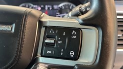 2023 (23) LAND ROVER DISCOVERY 3.0 D300 R-Dynamic HSE 5dr Auto 5454123