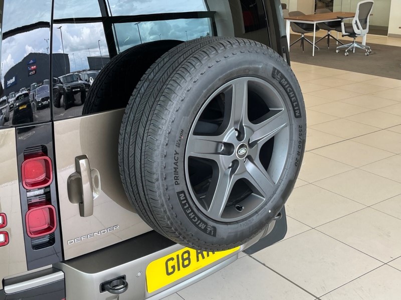 2025 (25) LAND ROVER COMMERCIAL DEFENDER 3.0 D250 Hard Top X-Dynamic SE Auto 5462852