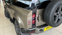 2025 (25) LAND ROVER COMMERCIAL DEFENDER 3.0 D250 Hard Top X-Dynamic SE Auto 5462818