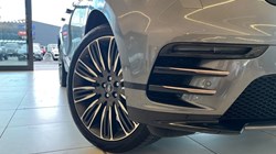 2018 (68) LAND ROVER RANGE ROVER VELAR 3.0 D300 R-Dynamic SE 5dr Auto 5470108