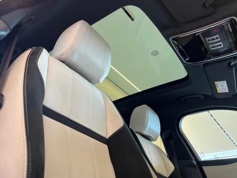 2018 (68) LAND ROVER RANGE ROVER VELAR 3.0 D300 R-Dynamic SE 5dr Auto 5470084