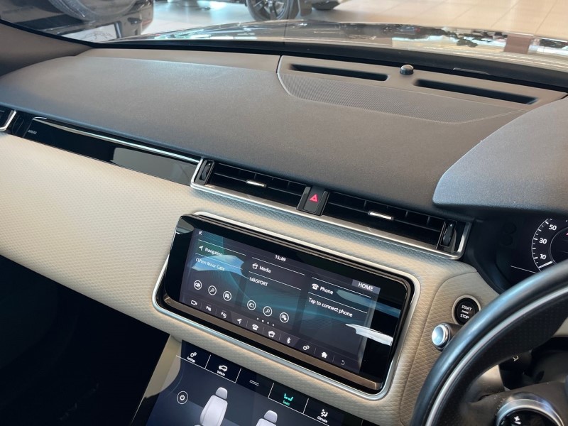 2018 (68) LAND ROVER RANGE ROVER VELAR 3.0 D300 R-Dynamic SE 5dr Auto 5470100