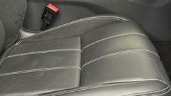 2021 (71) LAND ROVER RANGE ROVER VELAR 3.0 D300 MHEV R-Dynamic SE 5dr Auto 5475640