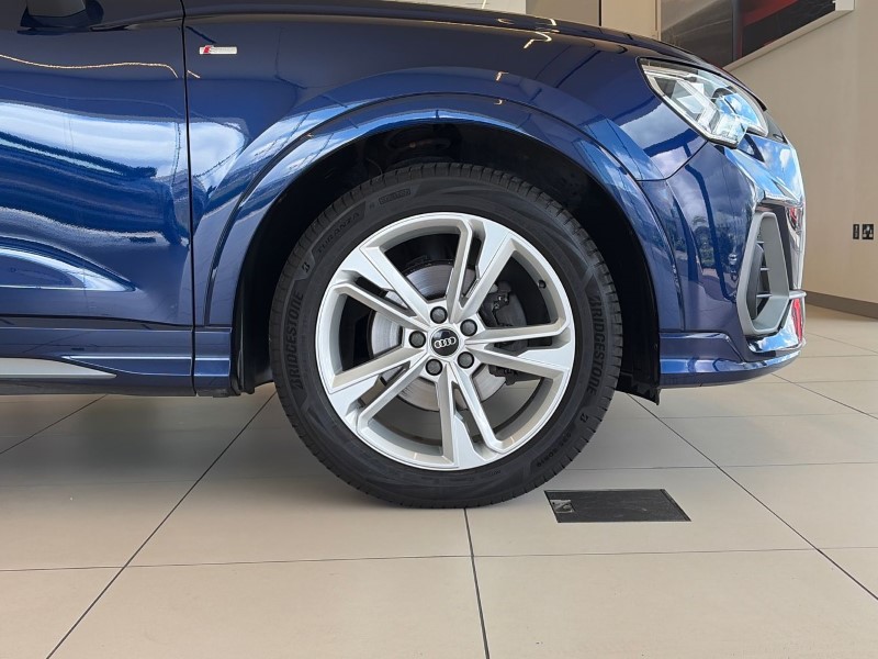 2022 (22) AUDI Q3 35 TFSI S Line 5dr S Tronic 5495425
