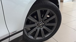 2019 (69) LAND ROVER RANGE ROVER VELAR 2.0 D240 R-Dynamic HSE 5dr Auto 5483803