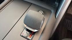 2024 (74) LAND ROVER DISCOVERY 3.0 D300 Dynamic SE 5dr Auto 5541458