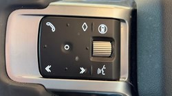 2024 (74) LAND ROVER DISCOVERY 3.0 D300 Dynamic SE 5dr Auto 5541473
