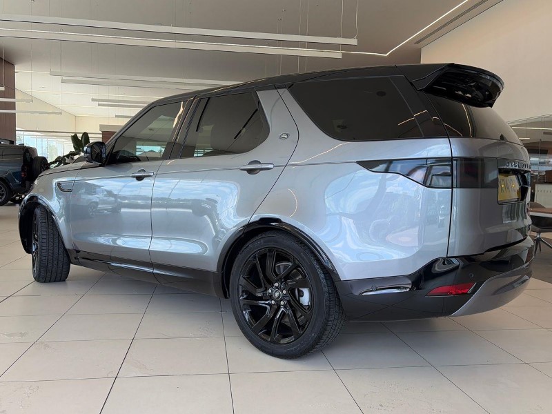 2024 (74) LAND ROVER DISCOVERY 3.0 D300 Dynamic SE 5dr Auto 5541507
