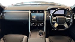 2024 (74) LAND ROVER DISCOVERY 3.0 D300 Dynamic SE 5dr Auto 5541454