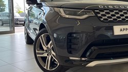 2025 (25) LAND ROVER DISCOVERY 3.0 D350 Metropolitan Edition 5dr Auto 5522112