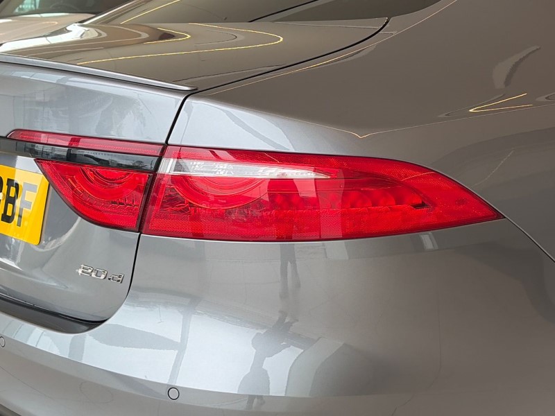 2020 (70) JAGUAR XF 2.0d [180] Chequered Flag 4dr Auto 5513447