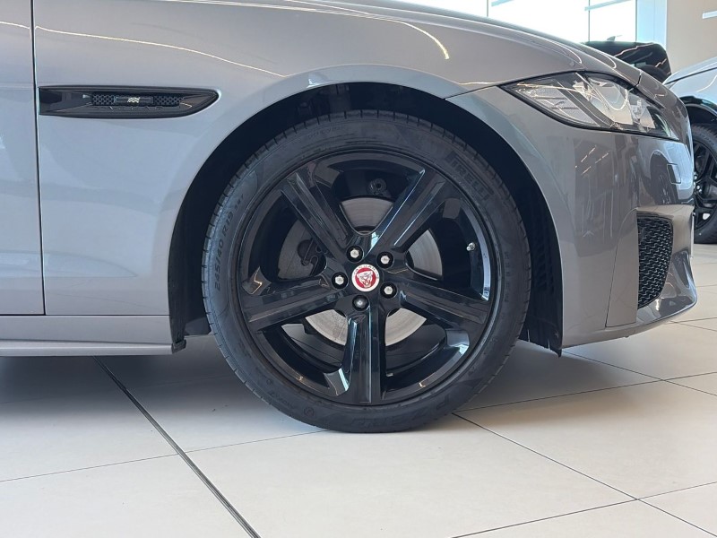 2020 (70) JAGUAR XF 2.0d [180] Chequered Flag 4dr Auto 5513408