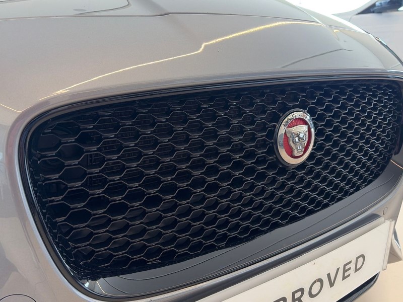 2020 (70) JAGUAR XF 2.0d [180] Chequered Flag 4dr Auto 5513443