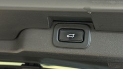2021 (21) LAND ROVER DISCOVERY 3.0 D300 R-Dynamic SE 5dr Auto 5507878