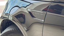 2021 (21) LAND ROVER DISCOVERY 3.0 D300 R-Dynamic SE 5dr Auto 5507858
