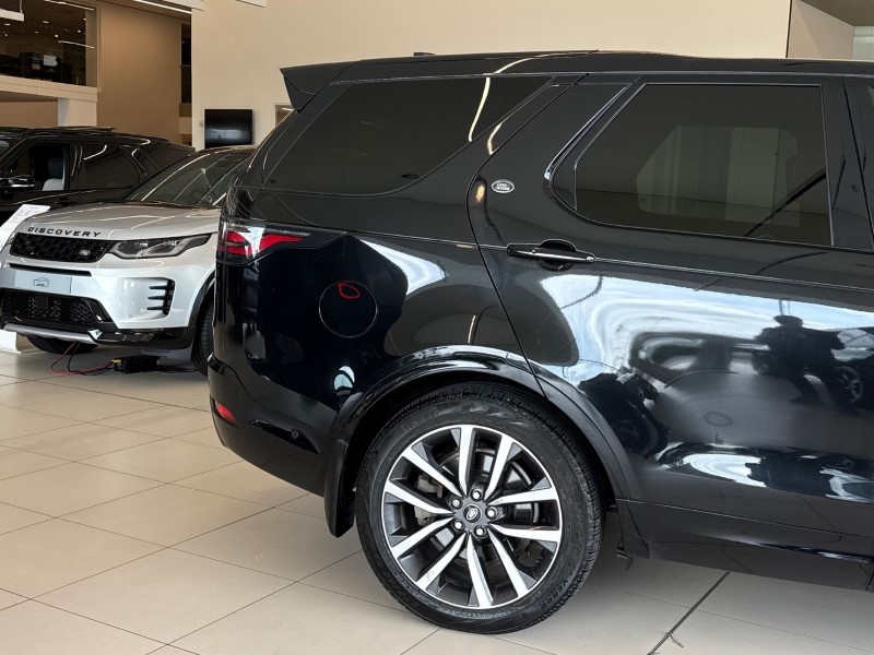 2021 (21) LAND ROVER DISCOVERY 3.0 D300 R-Dynamic SE 5dr Auto 5507893