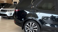 2021 (21) LAND ROVER DISCOVERY 3.0 D300 R-Dynamic SE 5dr Auto 5507893