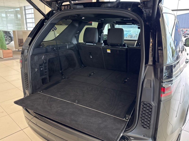 2021 (21) LAND ROVER DISCOVERY 3.0 D300 R-Dynamic SE 5dr Auto 5507877